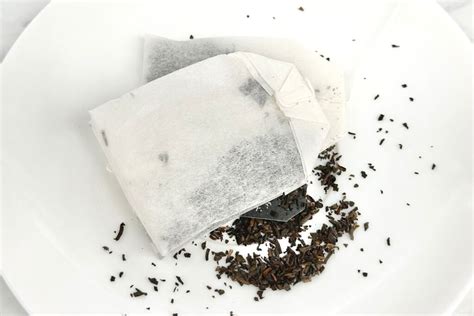 How Many Grams of Tea in a Tea Bag: A Journey Through Leaves, Logic, and Lunacy